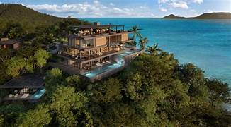 The Astor Mansion, Papagayo